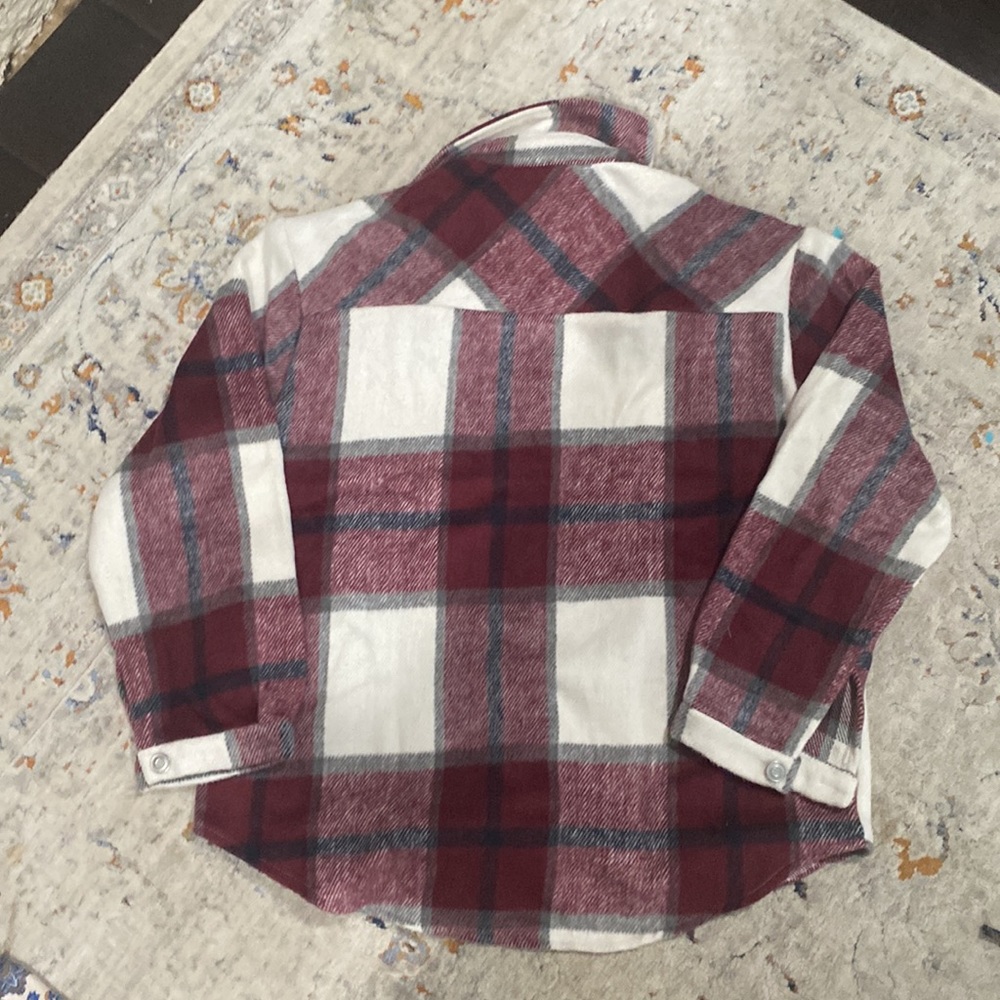 Shacket - Picture 2 of 2